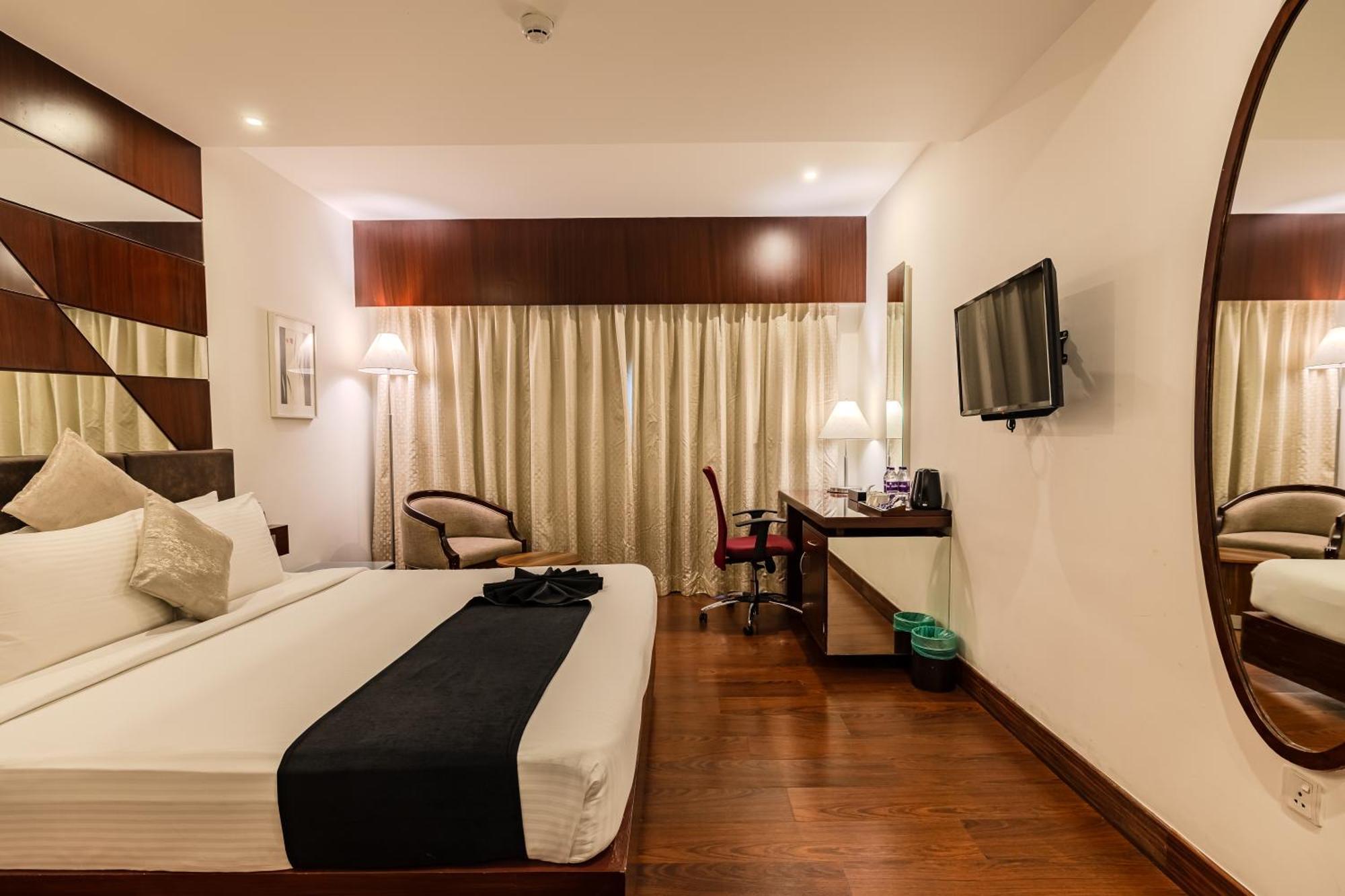 Hotel Olive Downtown Kochi Exterior foto