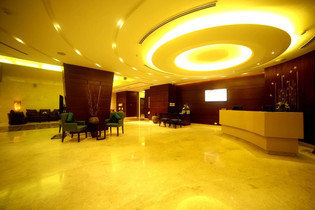 Hotel Olive Downtown Kochi Exterior foto