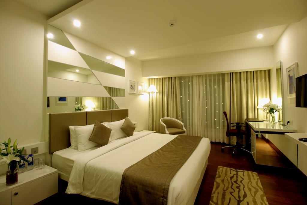 Hotel Olive Downtown Kochi Exterior foto